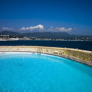 **** Hotel Delos - Ile De Bendor France