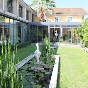 Logis La Maison Navarre Hotel